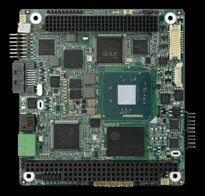 Scheda IEI PM-BT con connettori a pettine, chip centrale e connettori laterali