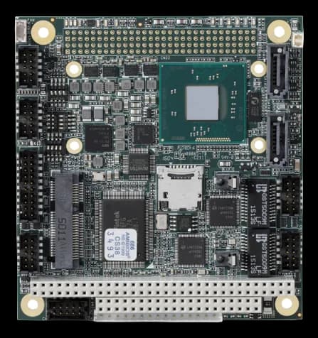 Scheda SBC ADLINK CM2-BT2 con dissipatore, connettori laterali e pin header inferiore