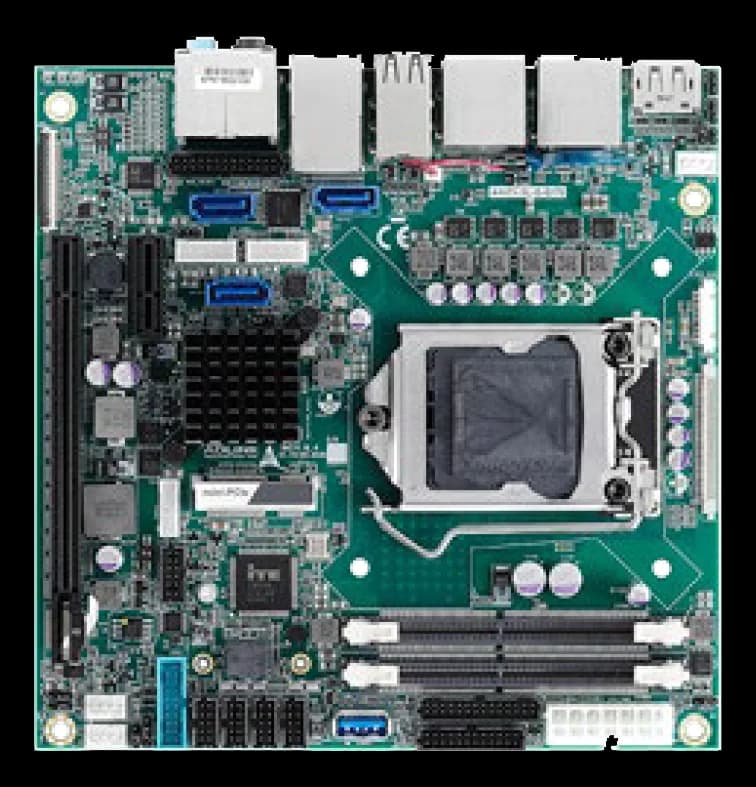 Scheda madre Mini-ITX AmITX-SL-G-Q170 con socket CPU, slot RAM, dissipatore e connettori posteriori