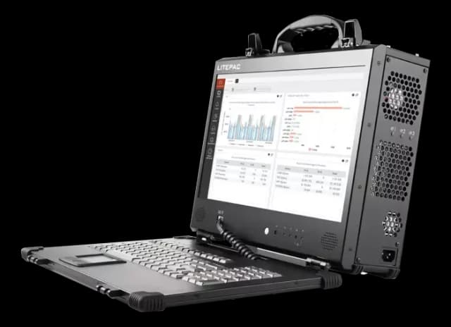 Workstation portatile compatta: 4.39" di profondità per circa 7.5 kg