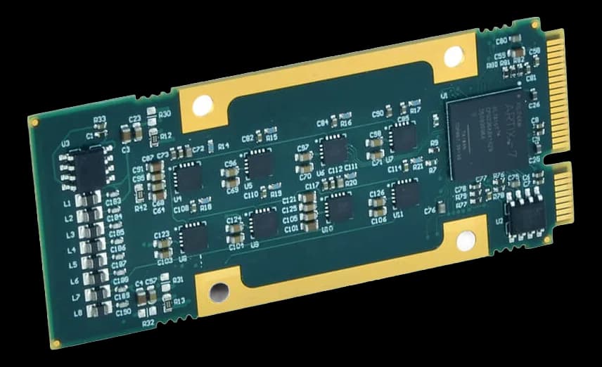 Scheda Acromag AP226 con FPGA Artix-7, connettore a bordo dorato e numerosi componenti SMD