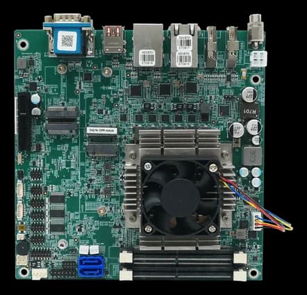 Motherboard Mini-ITX con SoC Intel Alder Lake-P/Raptor Lake-P e triplo display