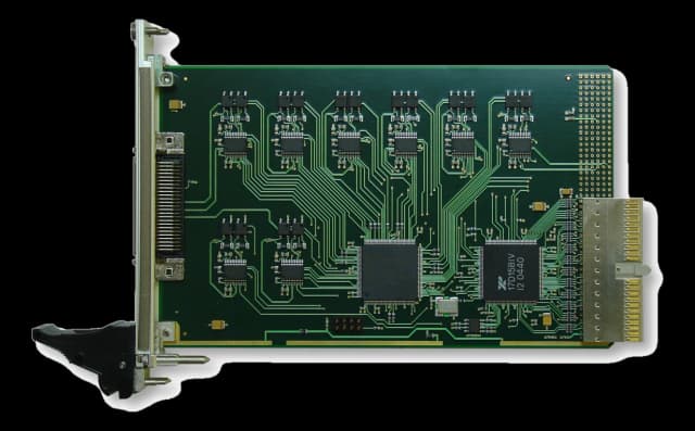 Scheda seriale CompactPCI 3U a 8 canali raffreddata ad aria