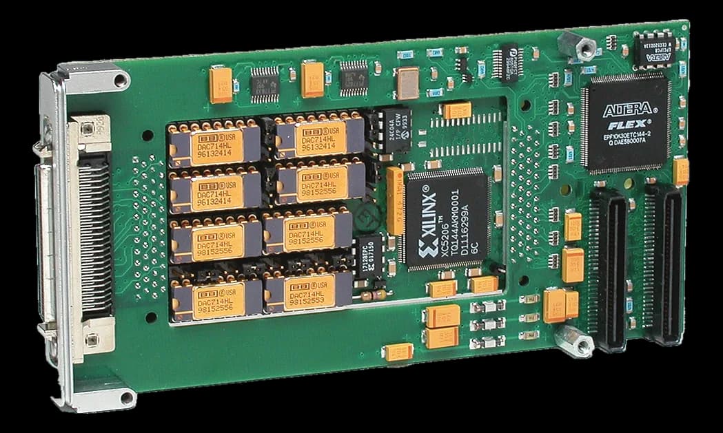 PMC230A — Modulo PMC di uscita analogica a 16 bit con otto canali in tensione