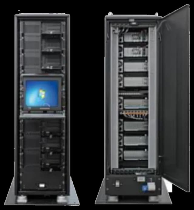 Armadio rugged integrato da 42 unità rack fronte e retro