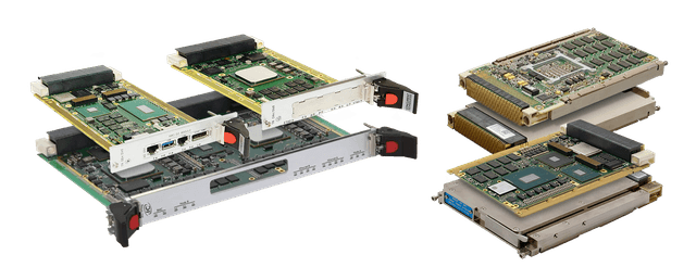 Schede OpenVPX con maniglie di estrazione e modulo XMC, e due schede in versione a raffreddamento per conduzione