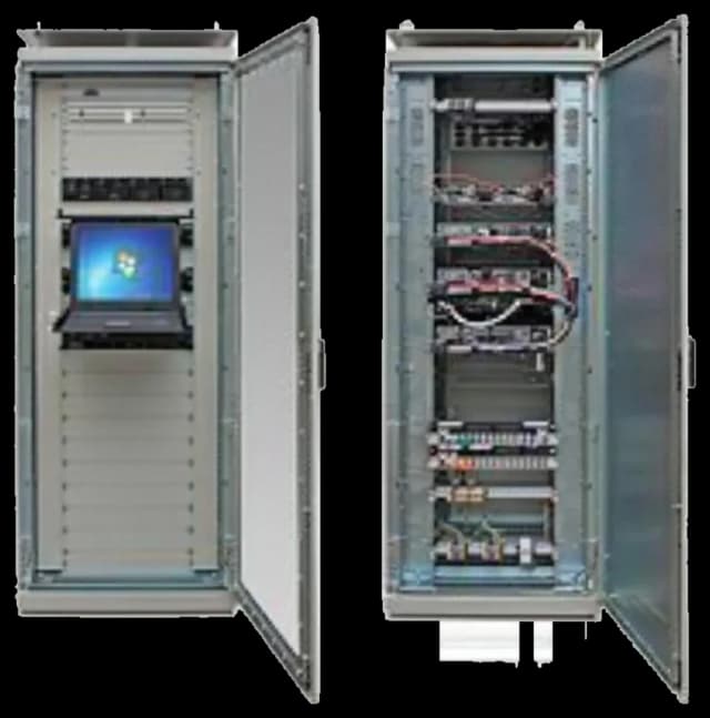 Armadio integrato da 37 unità rack per applicazioni ferroviarie