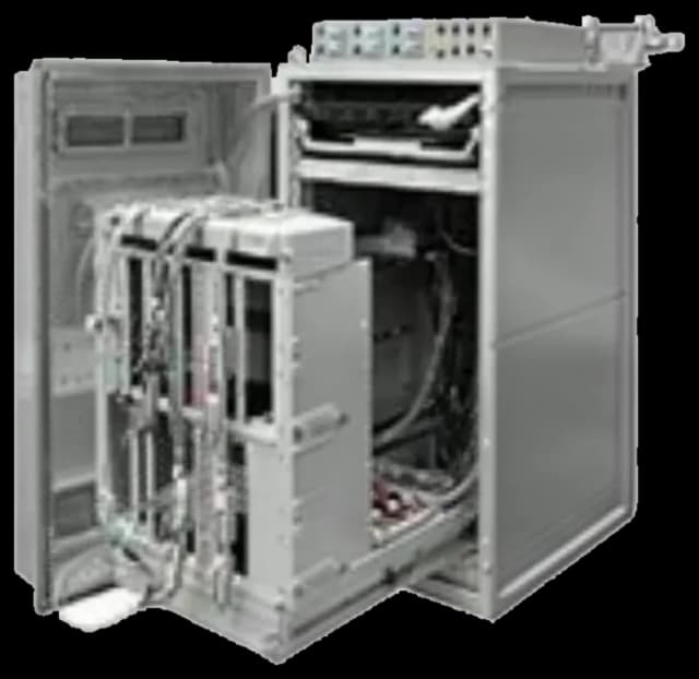 Armadio rugged integrato da 23 unità rack vista laterale